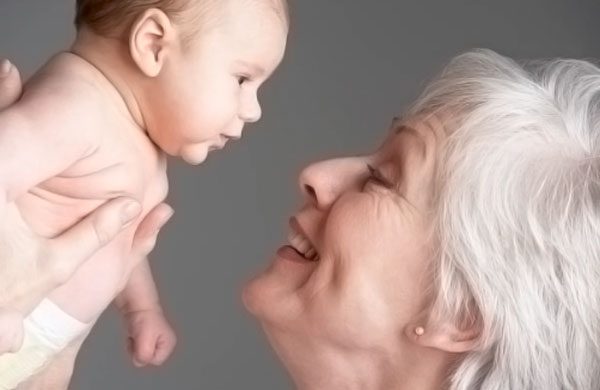 Abuela con nieta