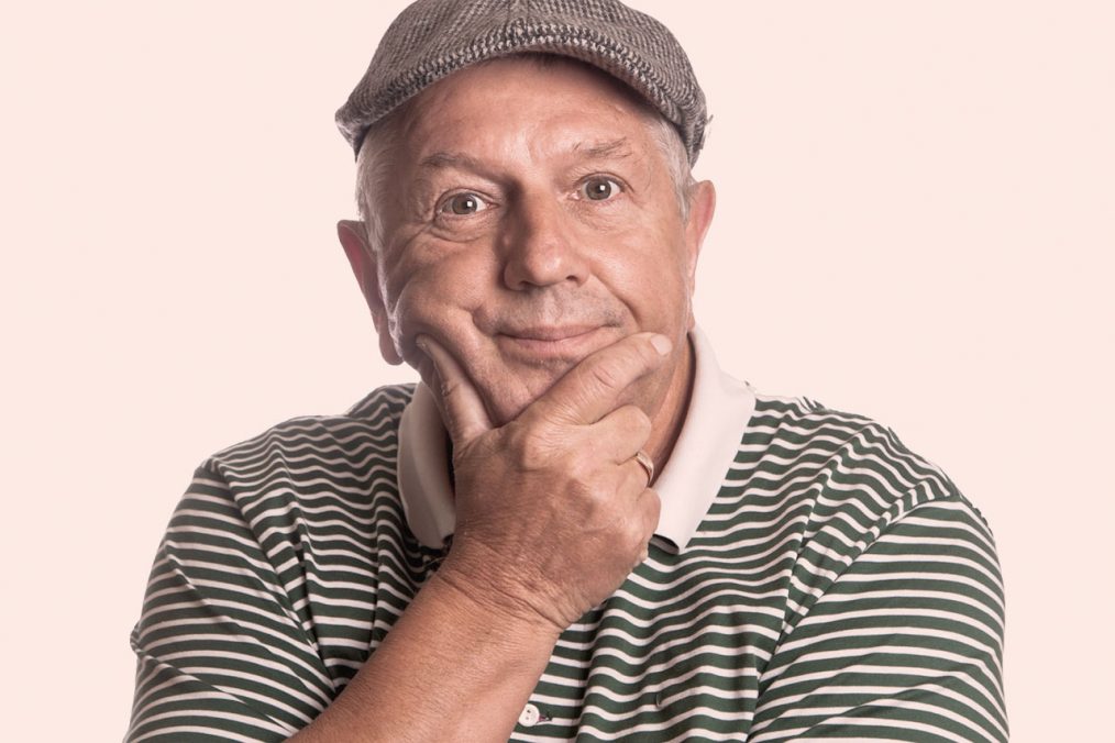 hombre grande pensativo