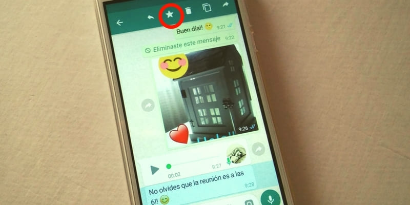 como marcar mensaje como favorito en whatsapp