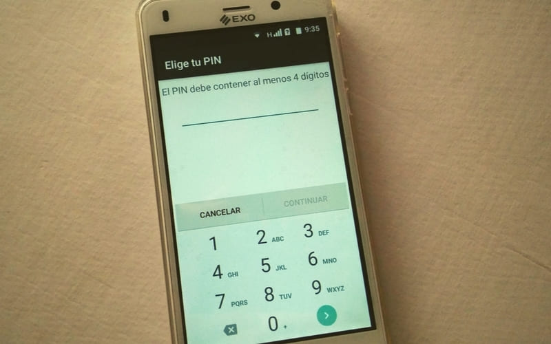 como bloquear celular con pin